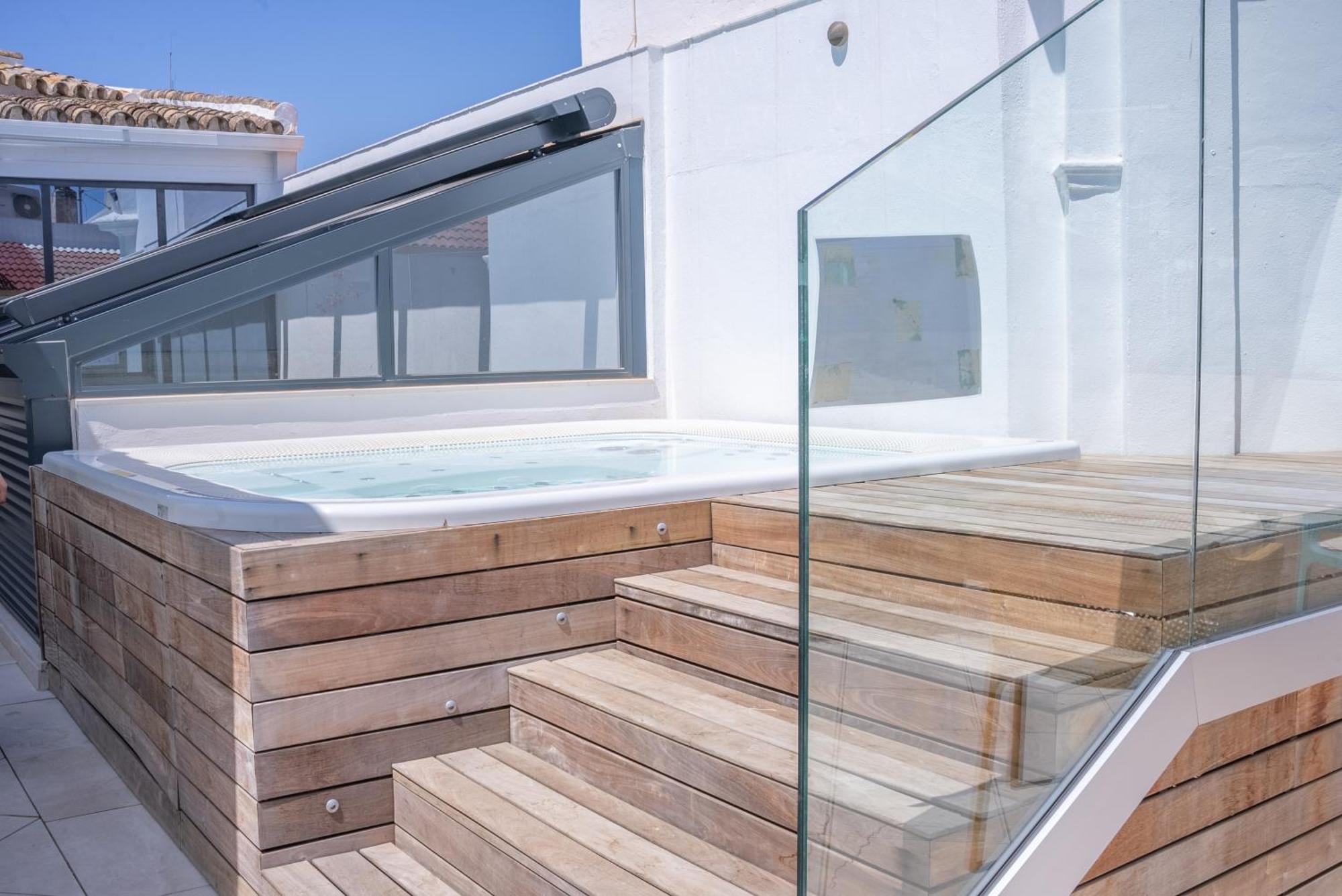 Honest Sevilla Apartments — Photos 2